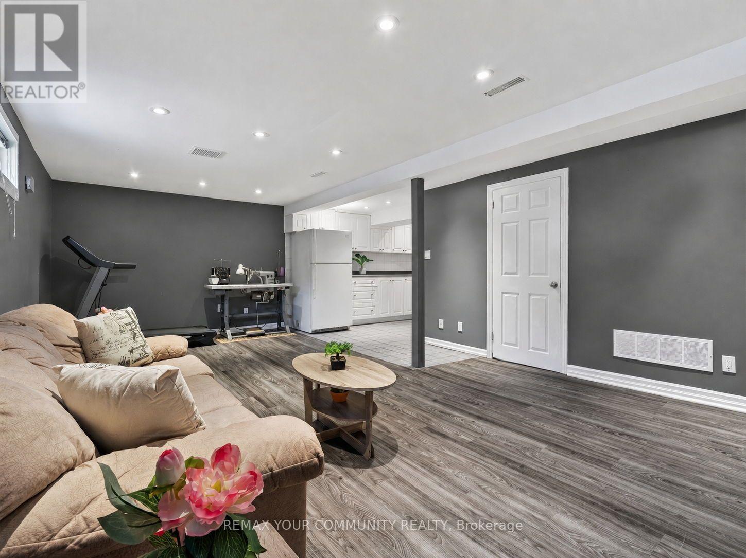 36 Crossbow Crescent, Toronto, Ontario M2J 3M4 - Photo 30 - C13726552