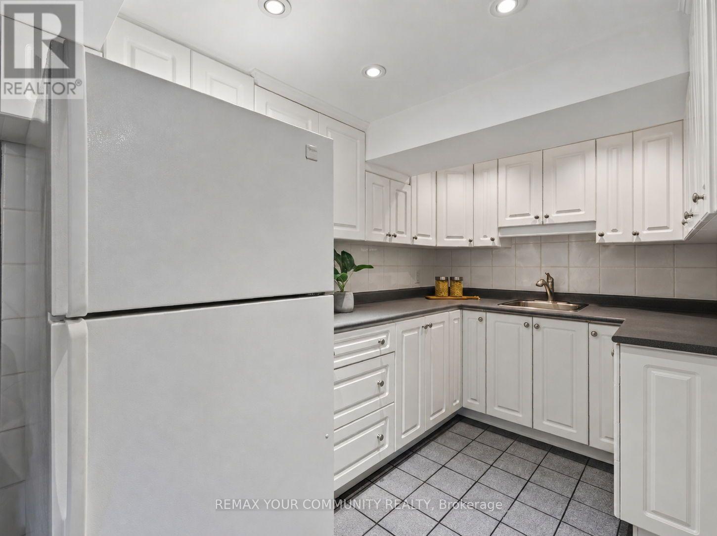 36 Crossbow Crescent, Toronto, Ontario M2J 3M4 - Photo 31 - C13726552