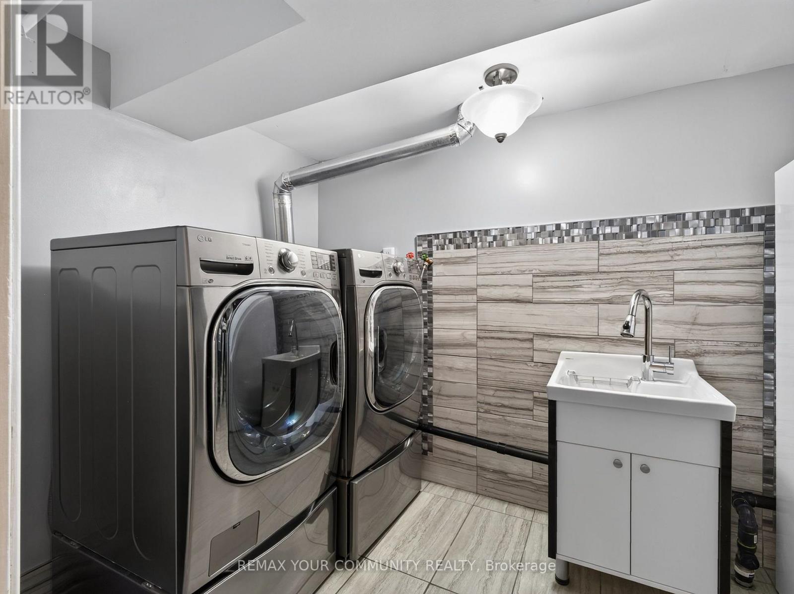 36 Crossbow Crescent, Toronto, Ontario M2J 3M4 - Photo 33 - C13726552