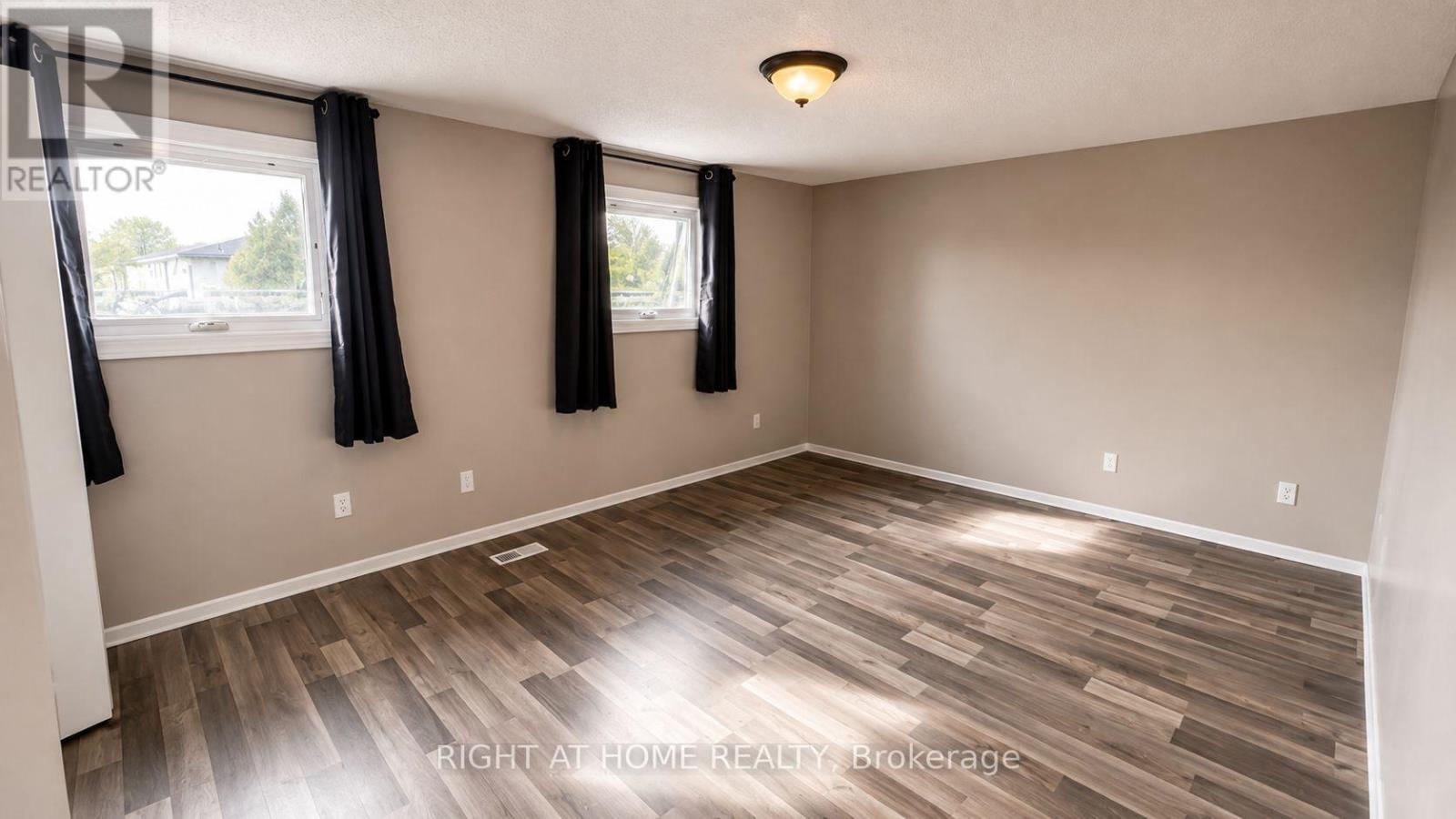 569 Hayward Crescent, Milton, Ontario L9T 4T8 - Photo 9 - W13726554