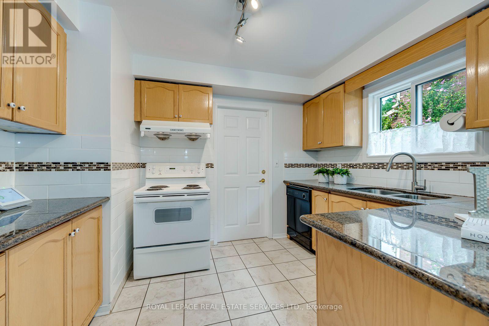 2101 Galena Crescent, Oakville, Ontario L6H 4A2 - Photo 21 - W13726558