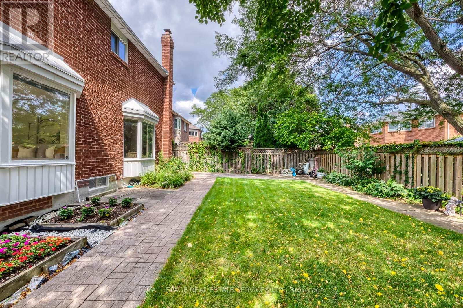 2101 Galena Crescent, Oakville, Ontario L6H 4A2 - Photo 45 - W13726558