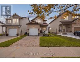 116 HENHOEFFER CRESCENT, Kitchener, Ontario