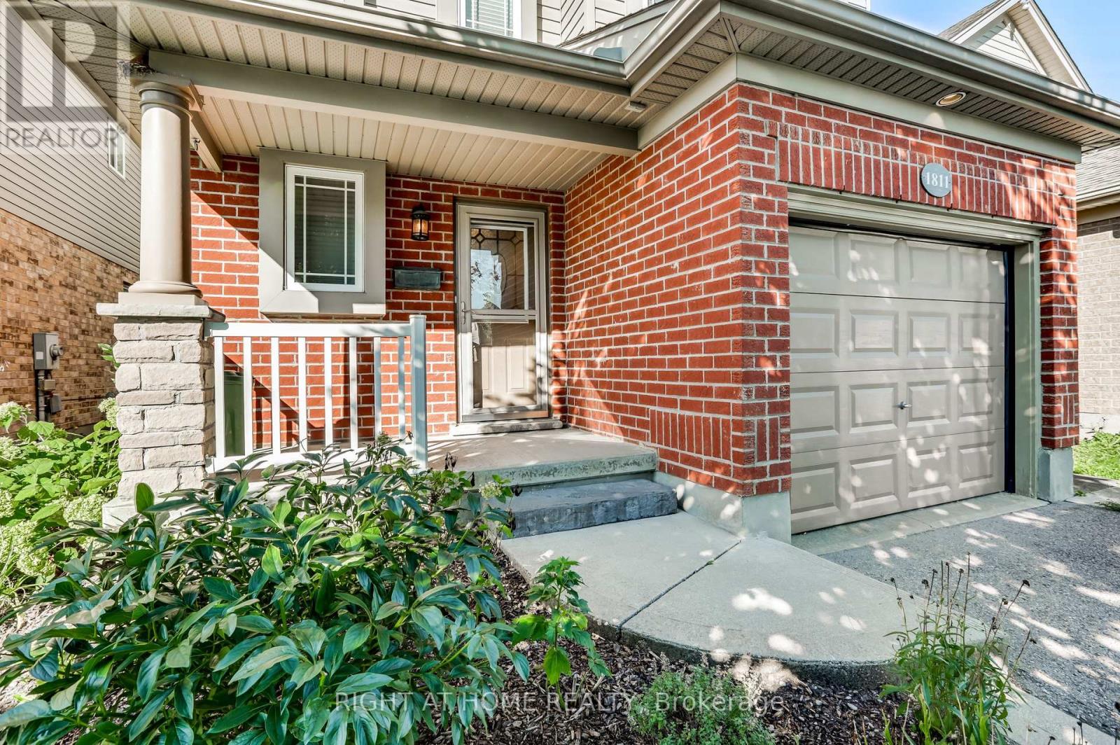 1811 Rollingacres Drive, London North, Ontario  N5X 4K4 - Photo 2 - X13726568