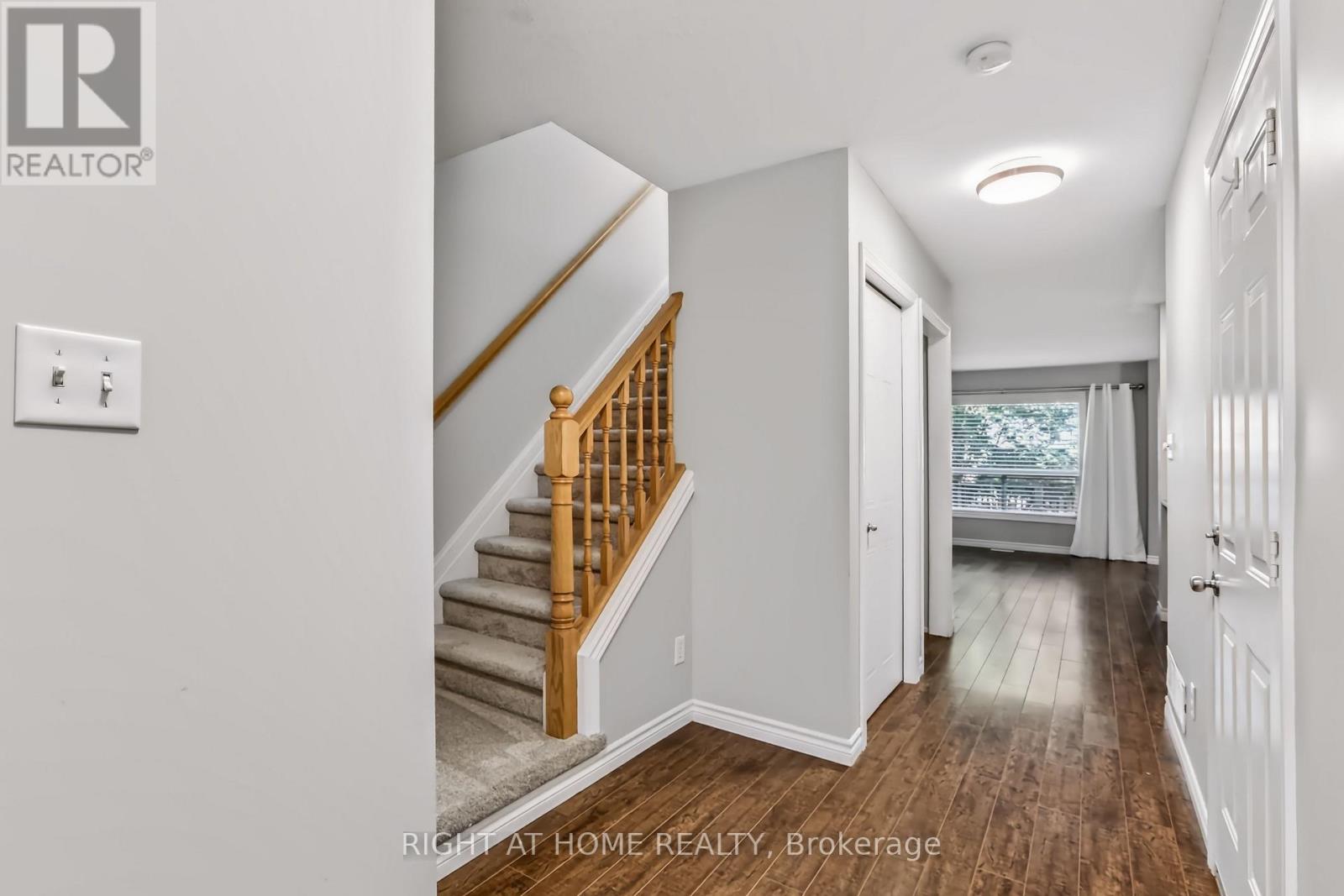 1811 Rollingacres Drive, London North, Ontario  N5X 4K4 - Photo 3 - X13726568