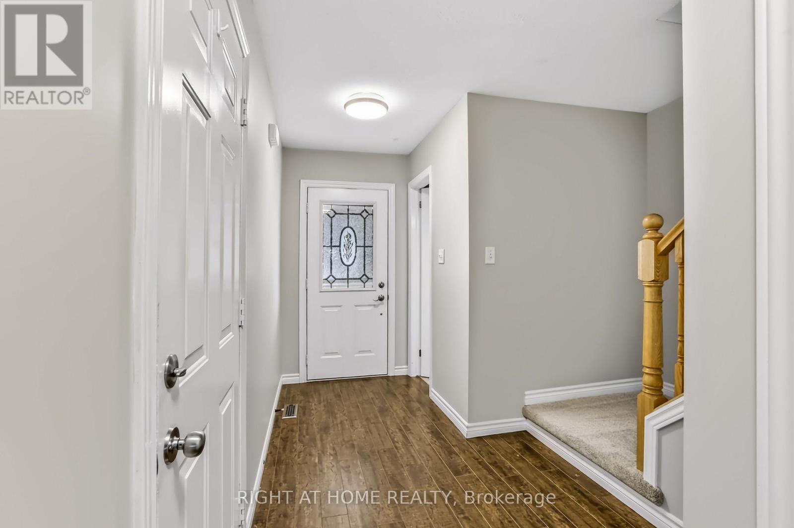 1811 Rollingacres Drive, London North, Ontario  N5X 4K4 - Photo 4 - X13726568