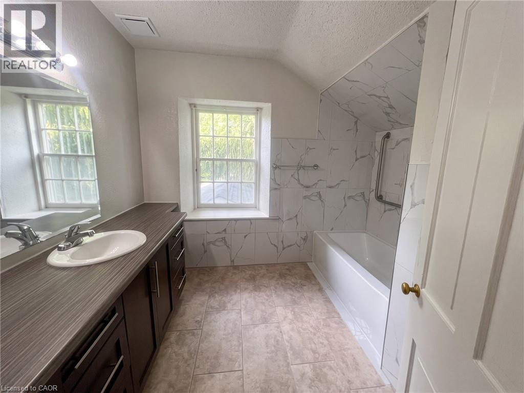 961 Dundas Street S, Cambridge, Ontario  N1R 5S2 - Photo 13 - 40859096