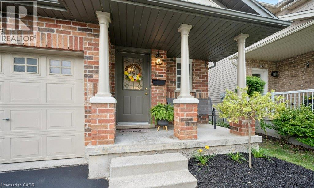 12 Frankfurt Street, Kitchener, Ontario  N2R 1T5 - Photo 4 - 40858852