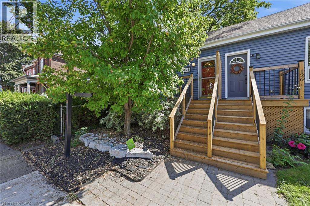 128 ROBERT Street, Hamilton, Ontario