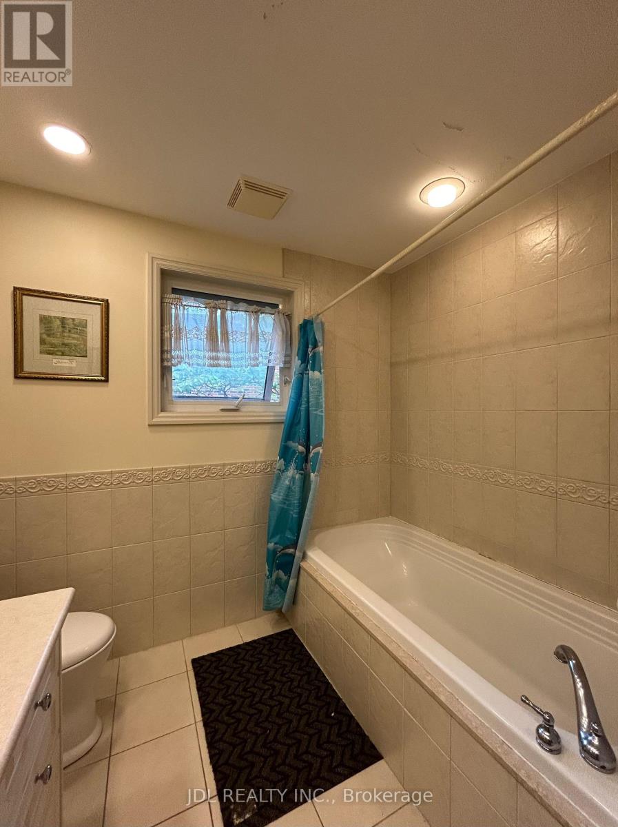 Suite Aa Main Floor - 3 Butterfield Dr Drive, Toronto, Ontario  M3A 2L9 - Photo 7 - C13726580