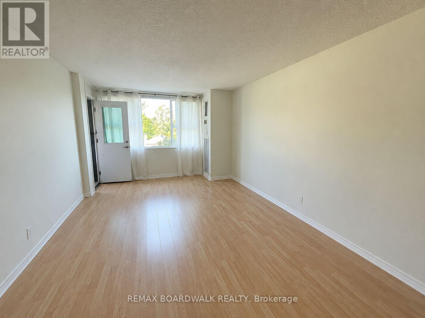 407 - 555 Brittany Drive, Ottawa, Ontario  K1K 4C5 - Photo 9 - X13547992