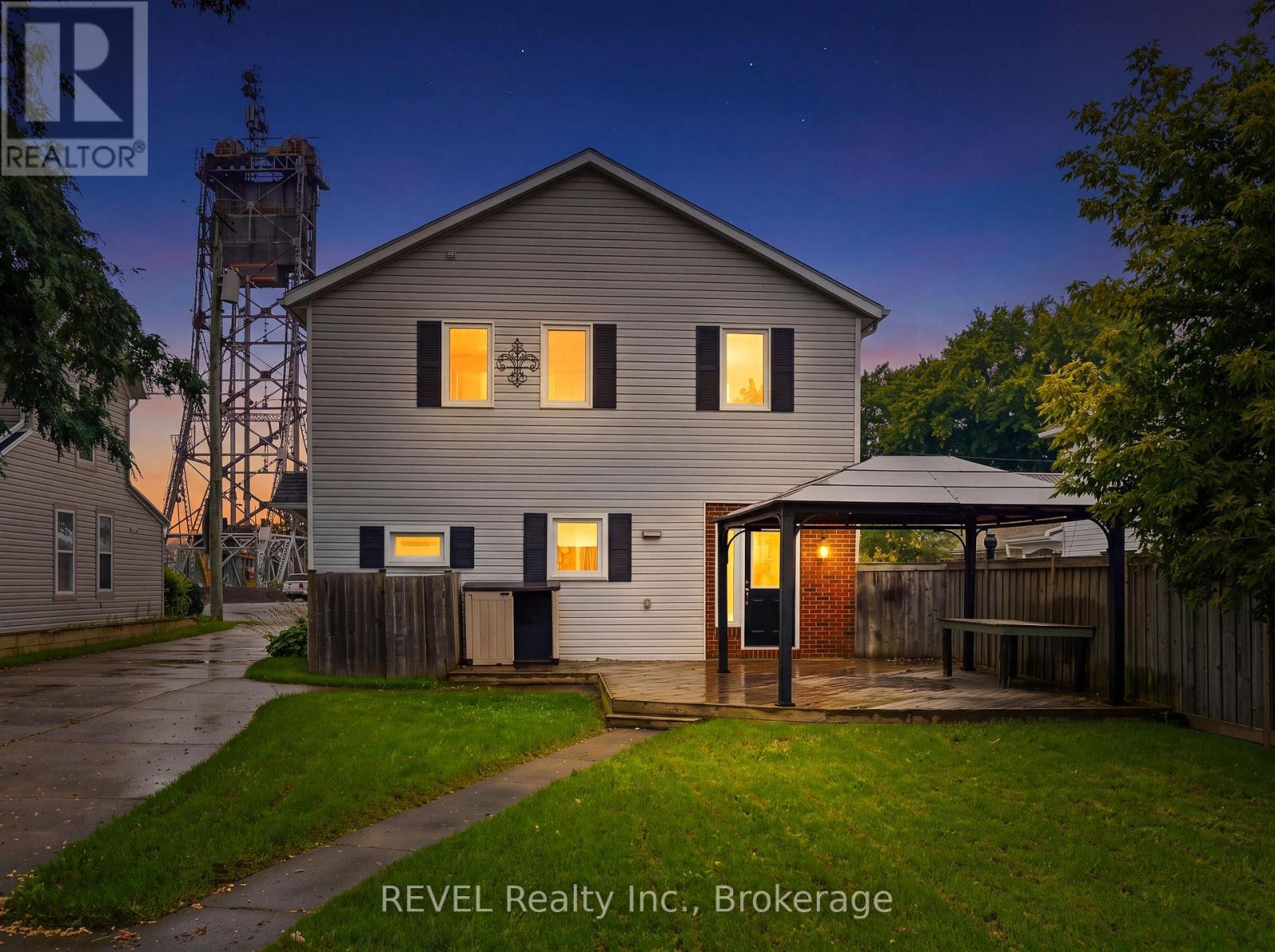 2324 CENTRE STREET, Thorold, Ontario