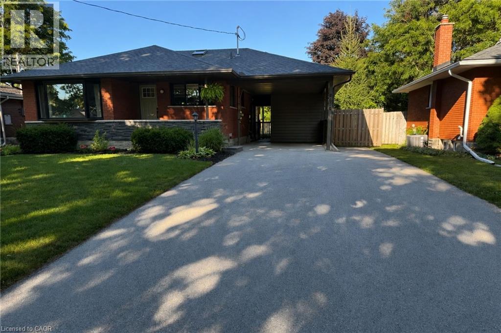 52 MASSEY Avenue Unit# Lower, Kitchener, Ontario