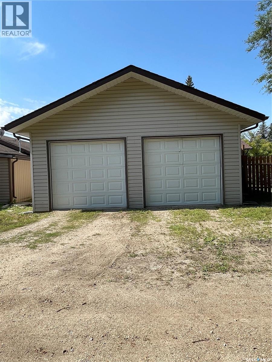 817 Cartier Street, Whitewood, Saskatchewan  S0G 5C0 - Photo 10 - SK047028