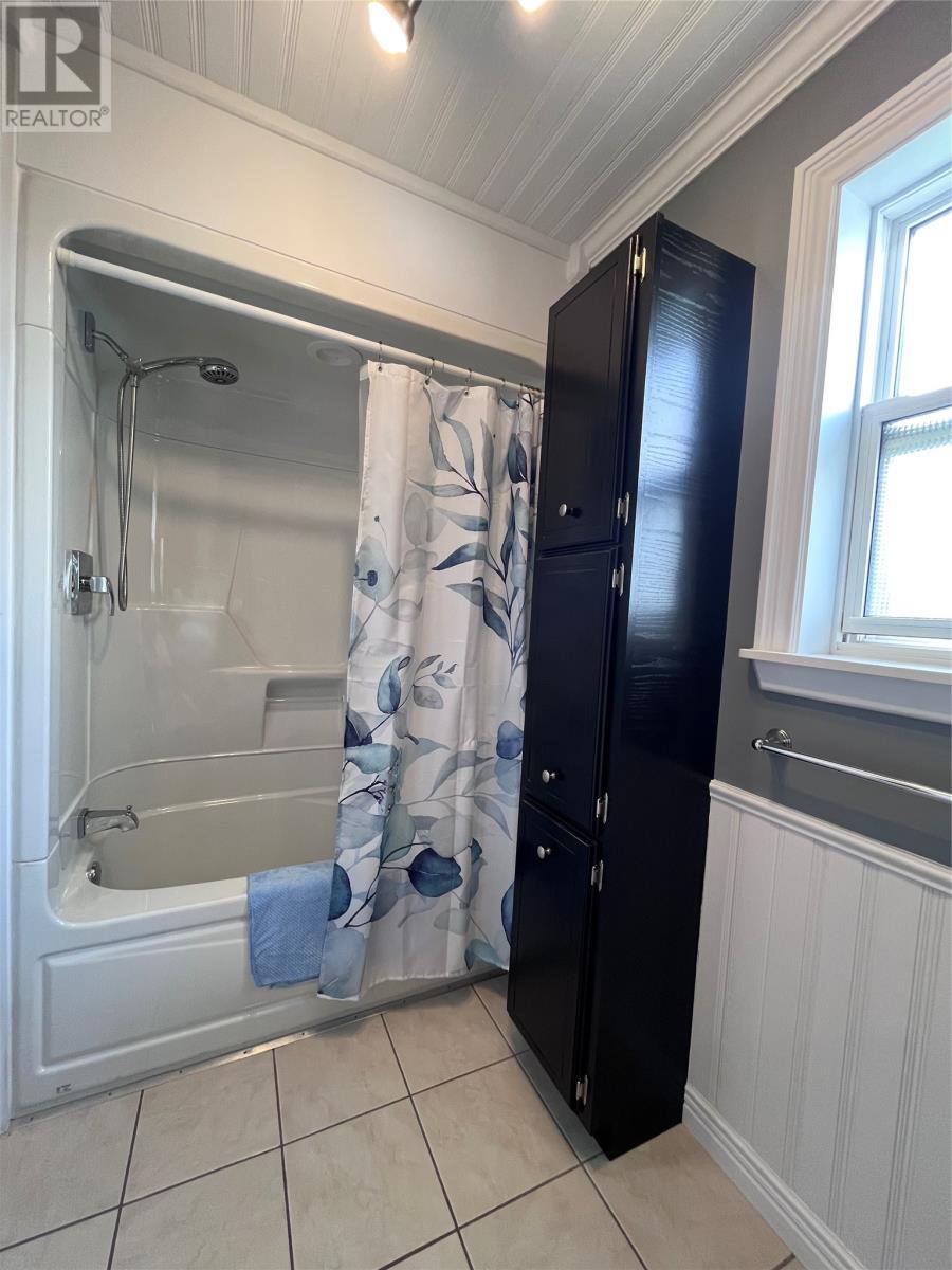 43 Elizabeth Avenue, Grand Bank — photo 16