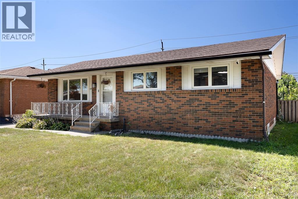 1237 Homedale, Windsor, Ontario  N8S 2T6 - Photo 4 - 26021123