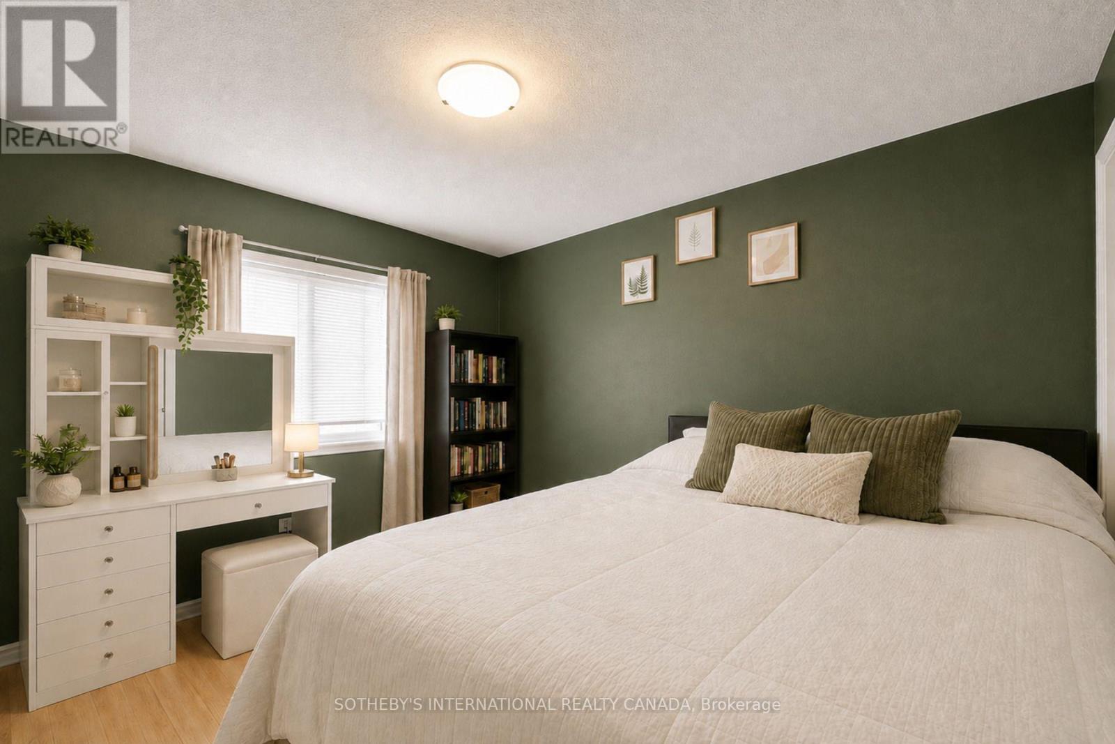 71 Daniele Crescent, Bradford West Gwillimbury, Ontario  L3Z 0V7 - Photo 12 - N13460526