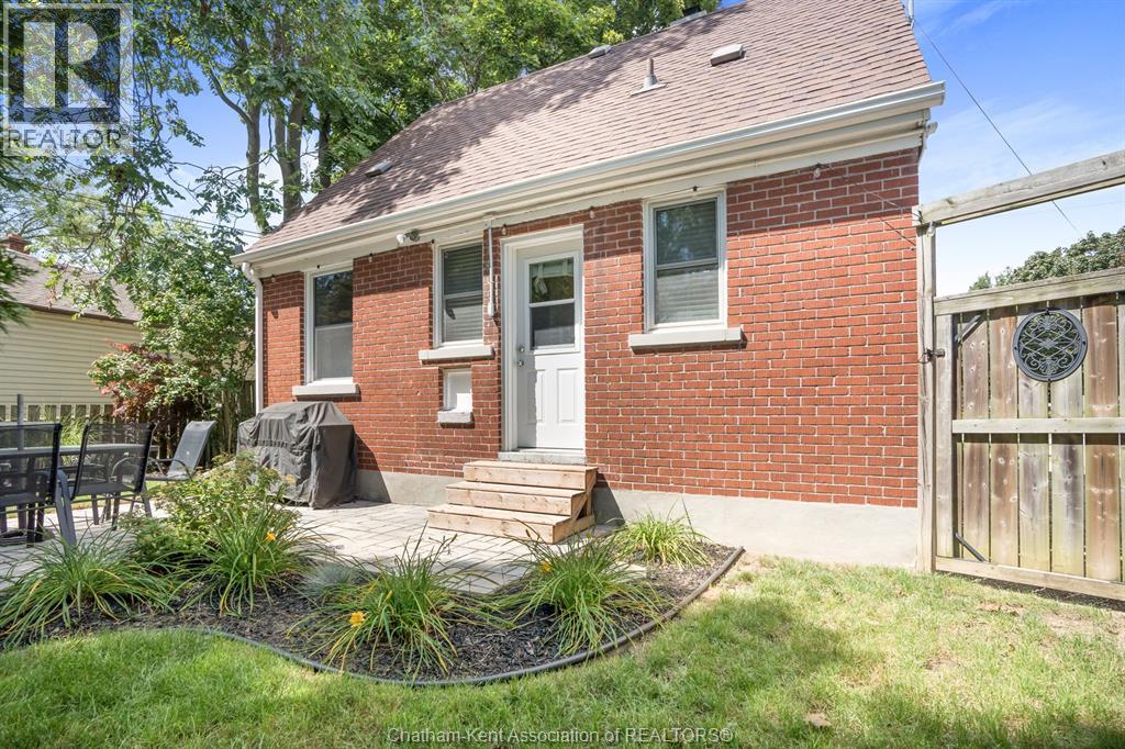 54 Sunnyside Avenue, Chatham, Ontario  N7M 1Z7 - Photo 25 - 26021110