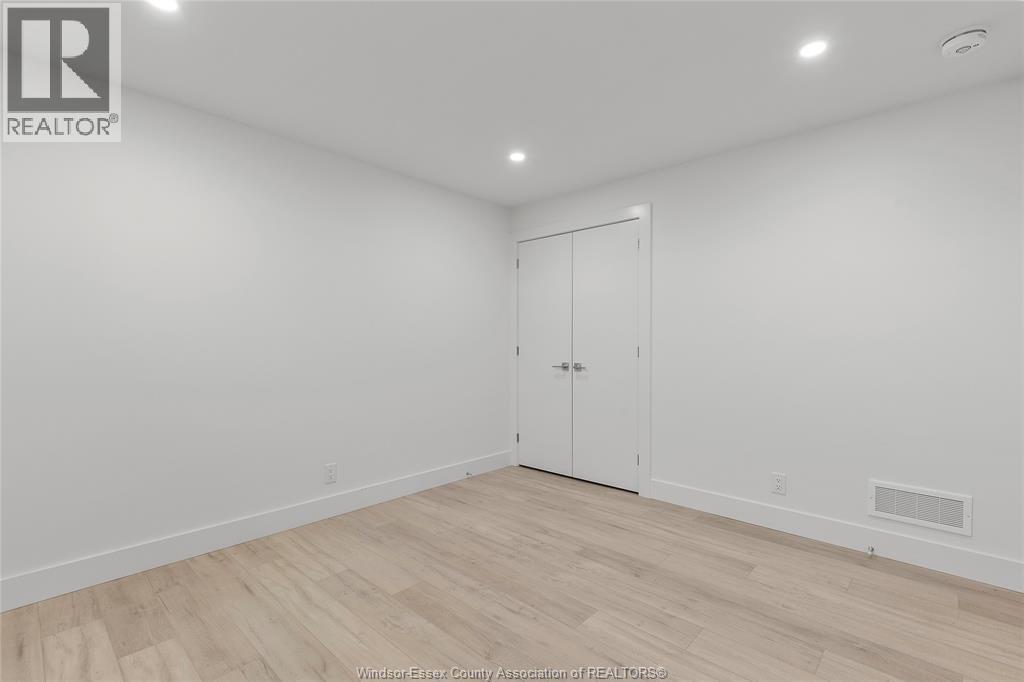13 Eagle Street, Leamington, Ontario  N8H 0G4 - Photo 23 - 26021128