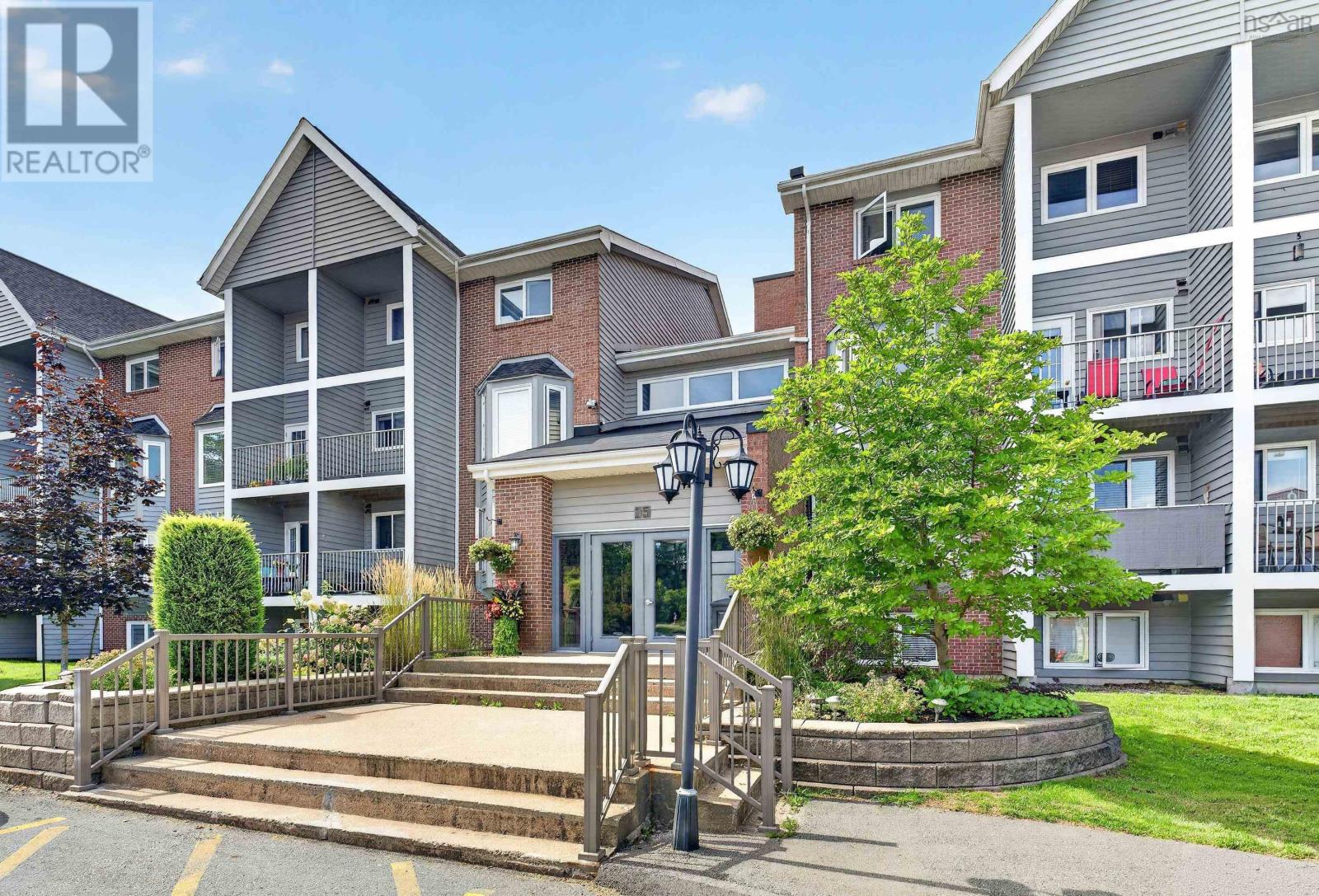 211 15 Knightsridge Drive, Halifax, Nova Scotia  B3M 3S9 - Photo 1 - 202621933