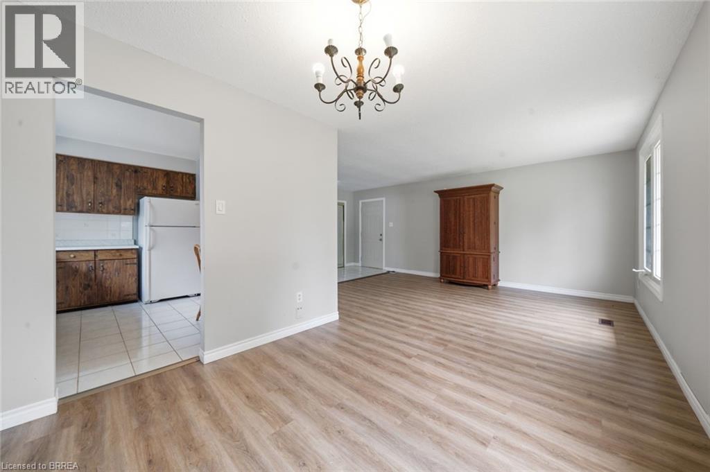 7 Sigurd Jensen Court, Brantford, Ontario  N3R 6Y8 - Photo 9 - 40851699