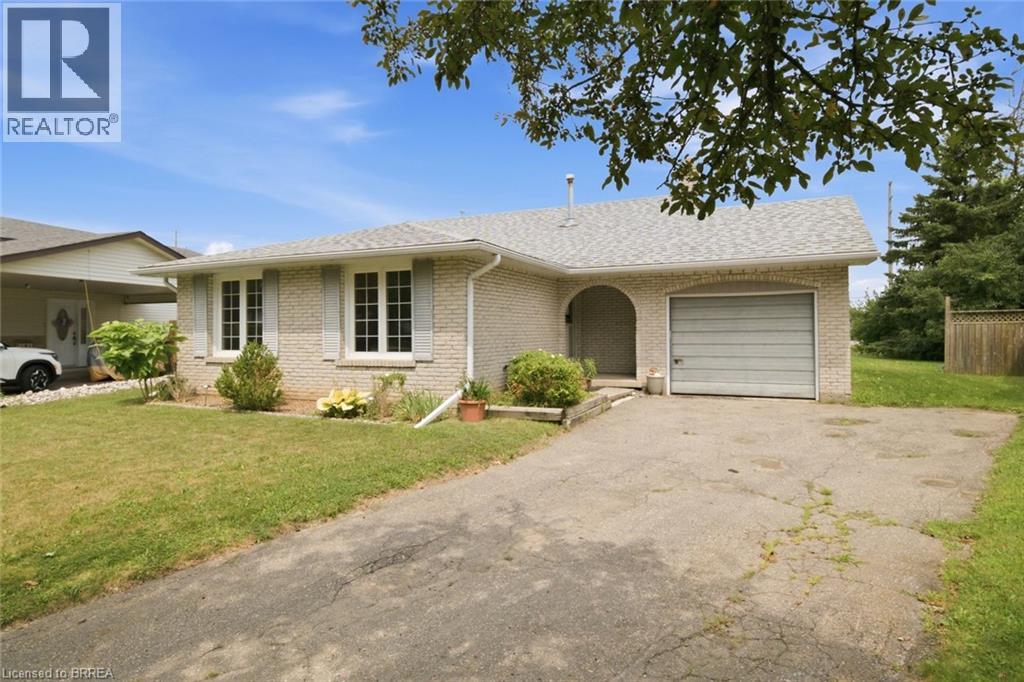 7 Sigurd Jensen Court, Brantford, Ontario  N3R 6Y8 - Photo 2 - 40851699