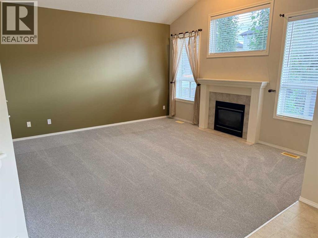 61 Everwoods Close SW, Calgary, Alberta  T2Y 5A6 - Photo 6 - A2340670