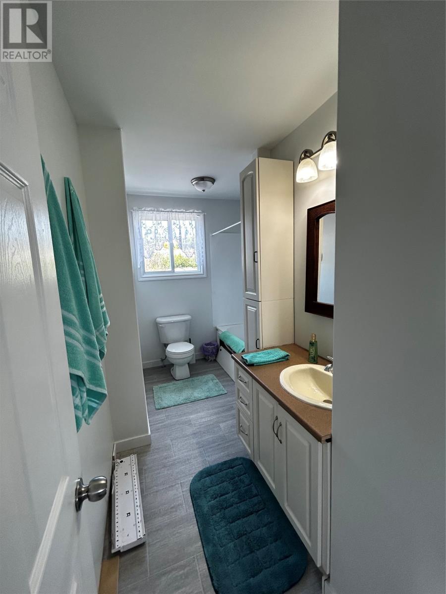 8 Snowspond Road, North River — photo 17
