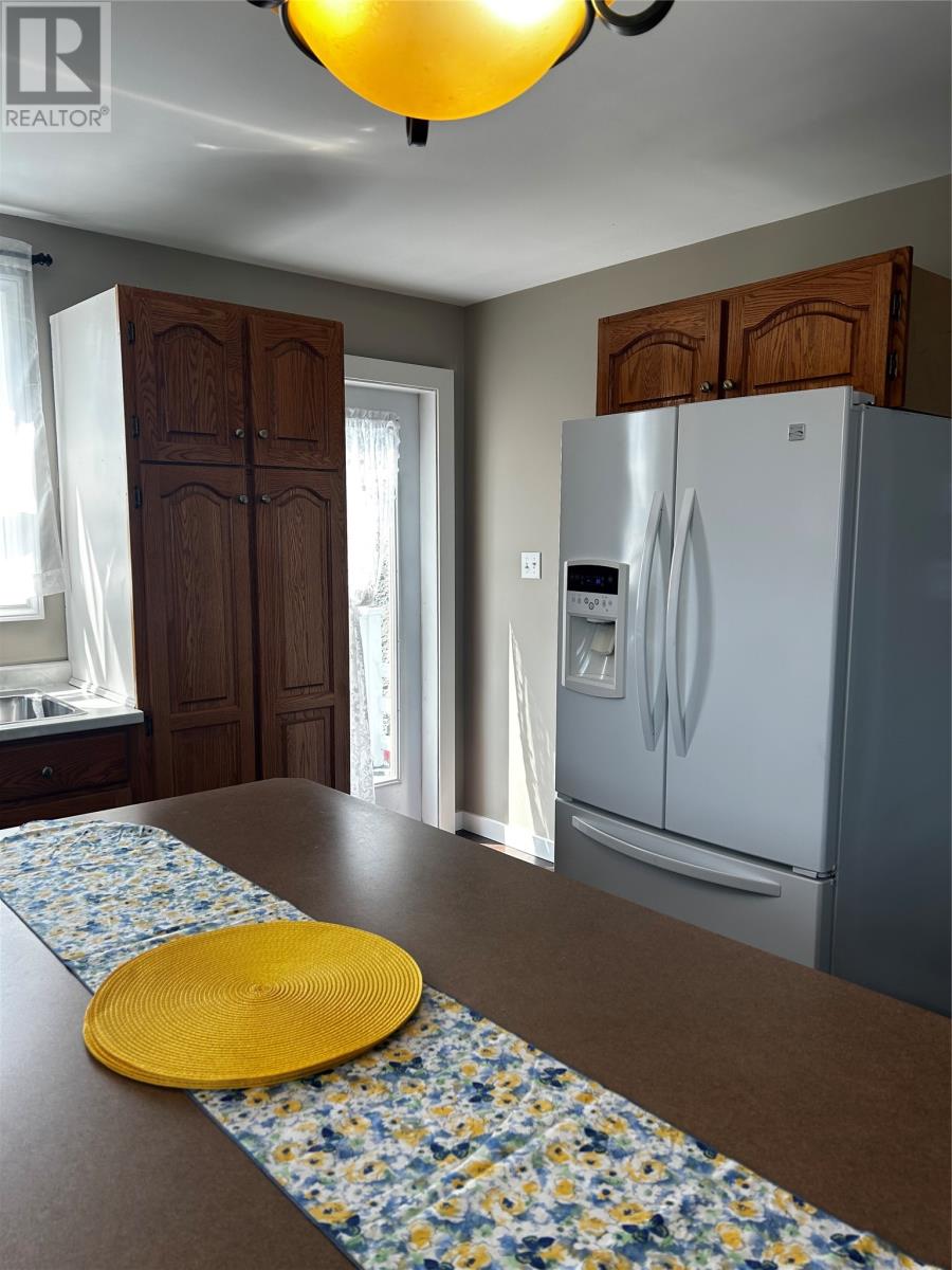 8 Snowspond Road, North River — photo 5