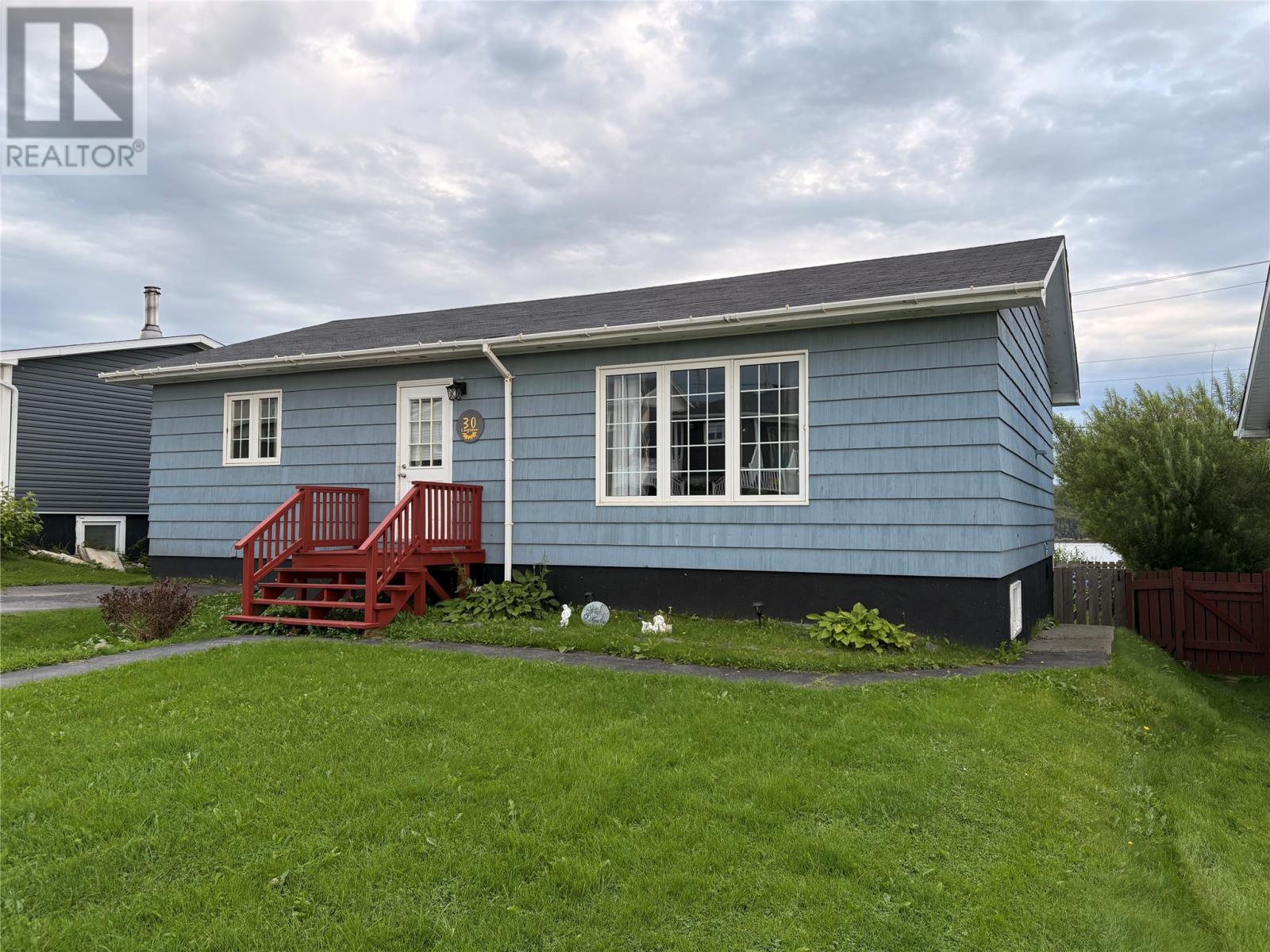 30 LeGrow Street, Port aux Basques — photo 2