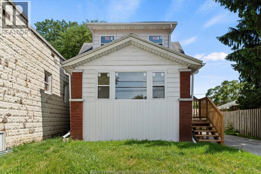 MLS# 26021115: 6045 Wyandotte STREET East, Windsor, Canada