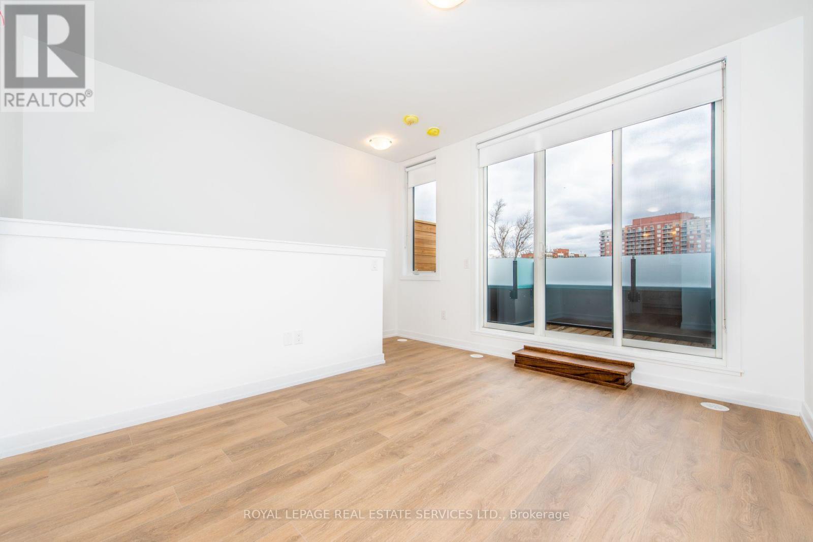 66a Perth Avenue, Toronto, Ontario  M6R 0A8 - Photo 7 - C13726798