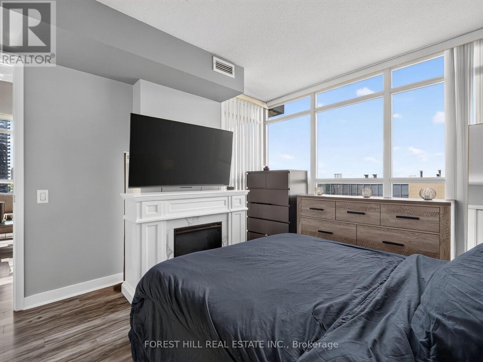 1817 - 19 Singer Court, Toronto, Ontario  M2K 0B2 - Photo 10 - C13726808