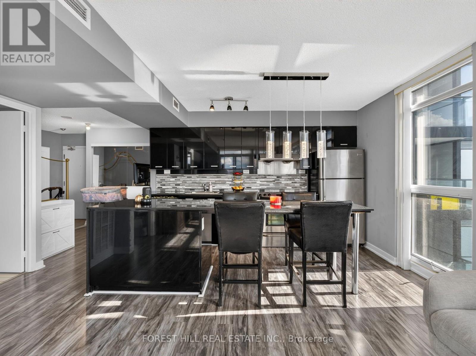 1817 - 19 Singer Court, Toronto, Ontario  M2K 0B2 - Photo 4 - C13726808