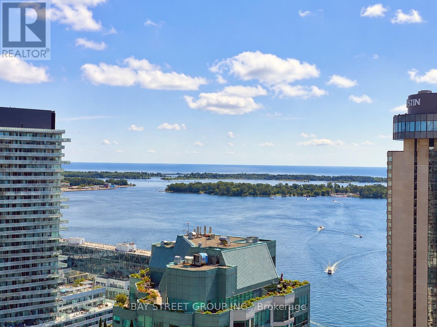 3310 - 33 BAY STREET, Toronto, Ontario