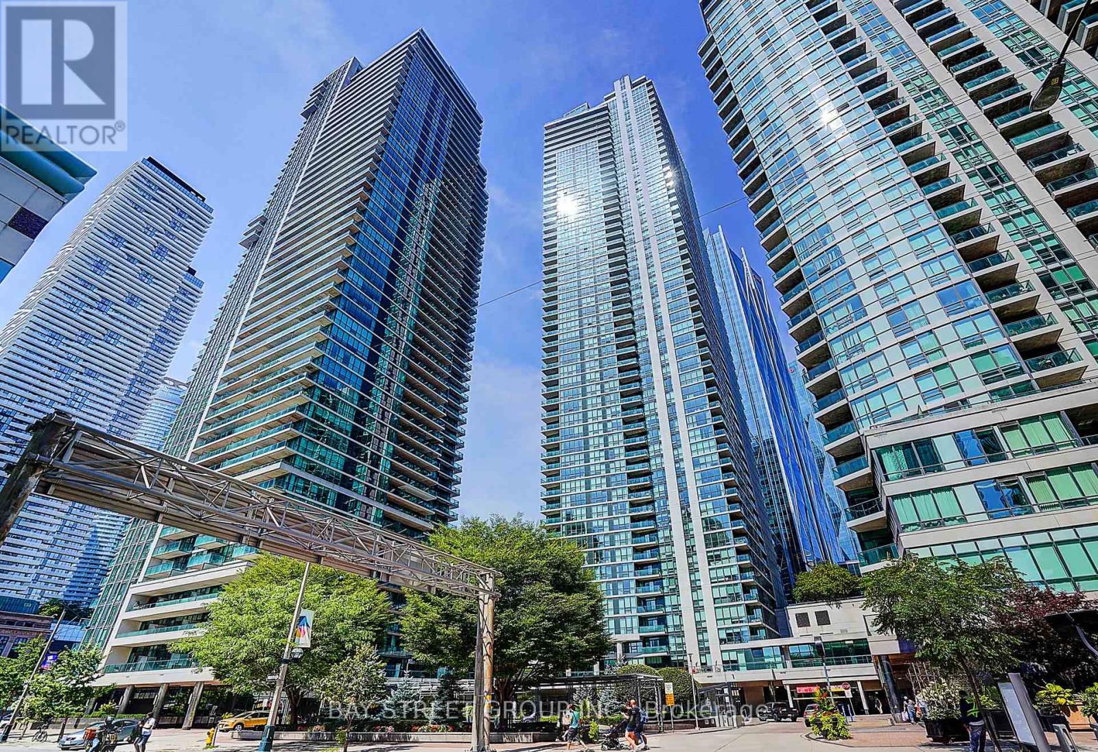 3310 - 33 Bay Street, Toronto, Ontario  M5J 2Z3 - Photo 2 - C13726810