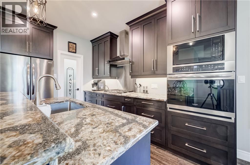 23 Winchester Crescent, Listowel, Ontario  N4W 0J8 - Photo 4 - 40858045