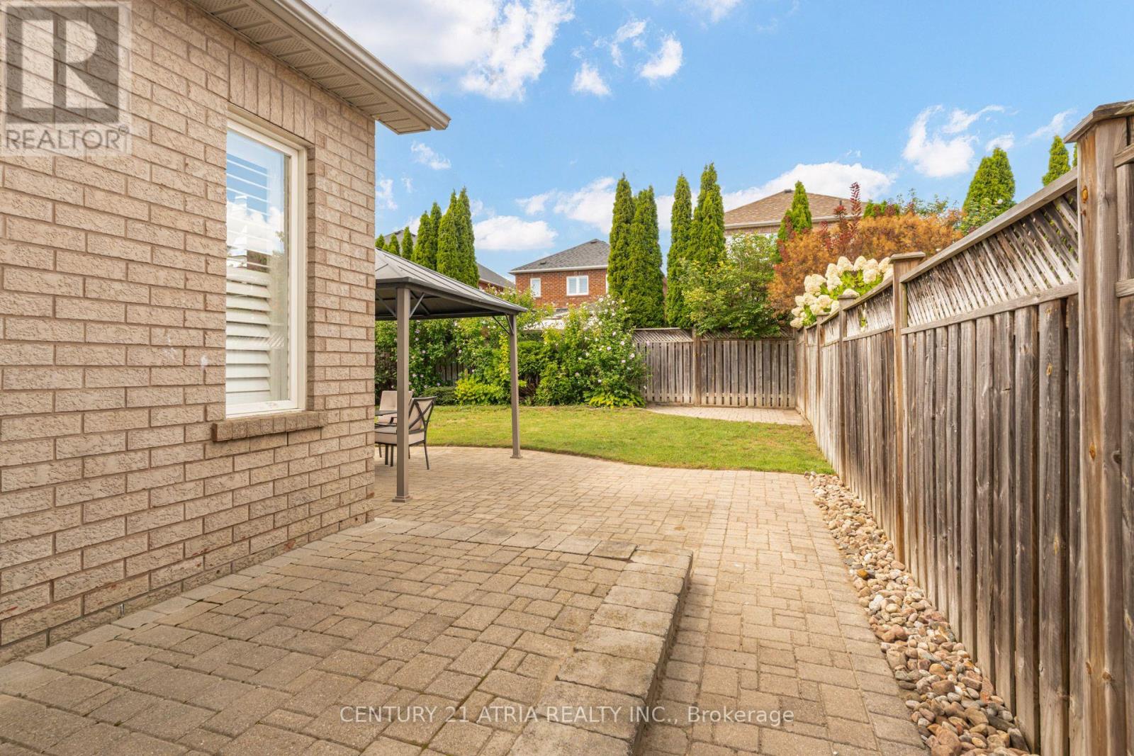 14 Robert Attersley Drive W, Whitby, Ontario  L1R 3E3 - Photo 37 - E13726740