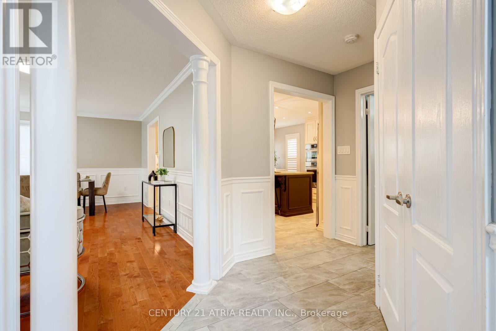 14 Robert Attersley Drive W, Whitby, Ontario  L1R 3E3 - Photo 4 - E13726740