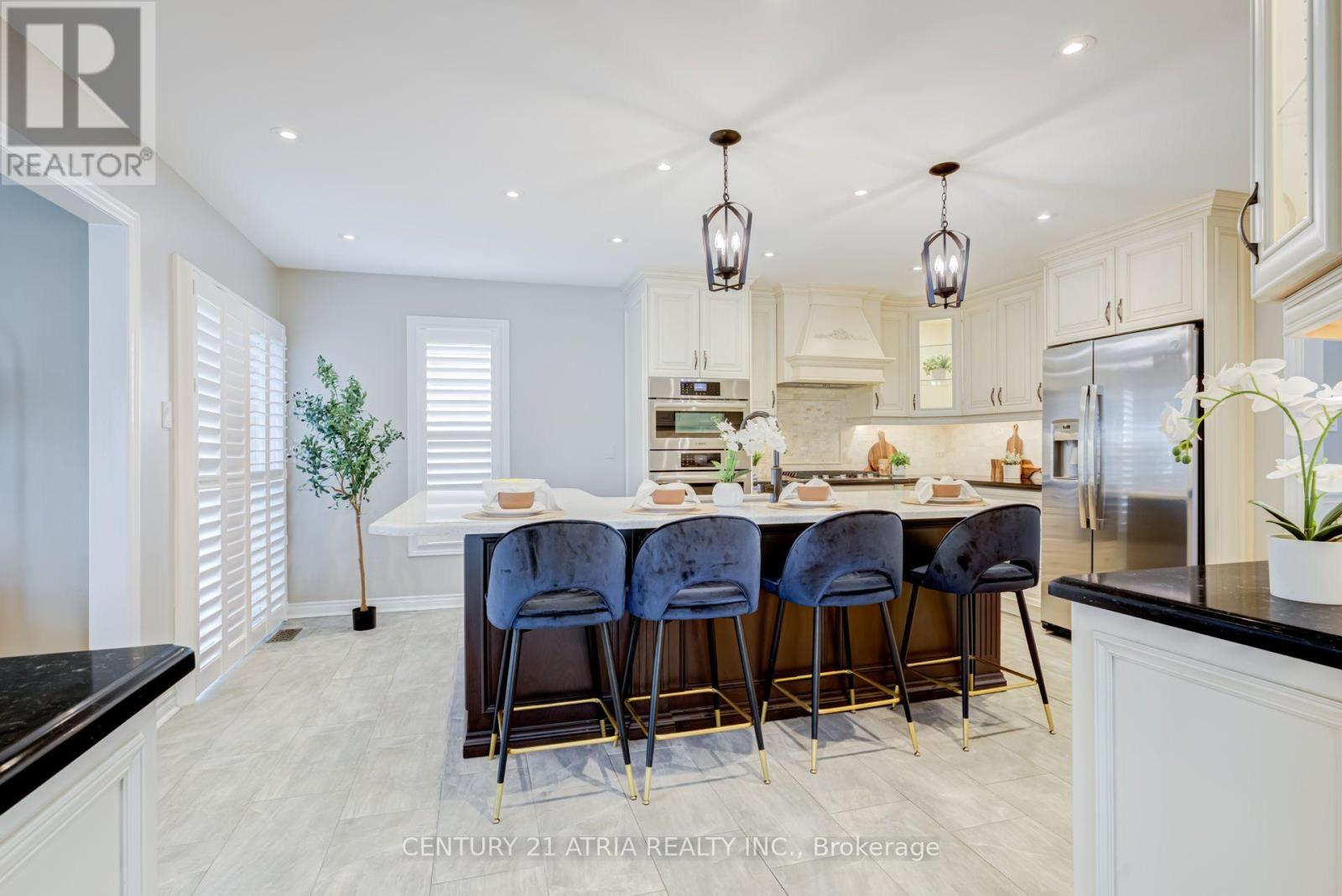 14 Robert Attersley Drive W, Whitby, Ontario  L1R 3E3 - Photo 9 - E13726740
