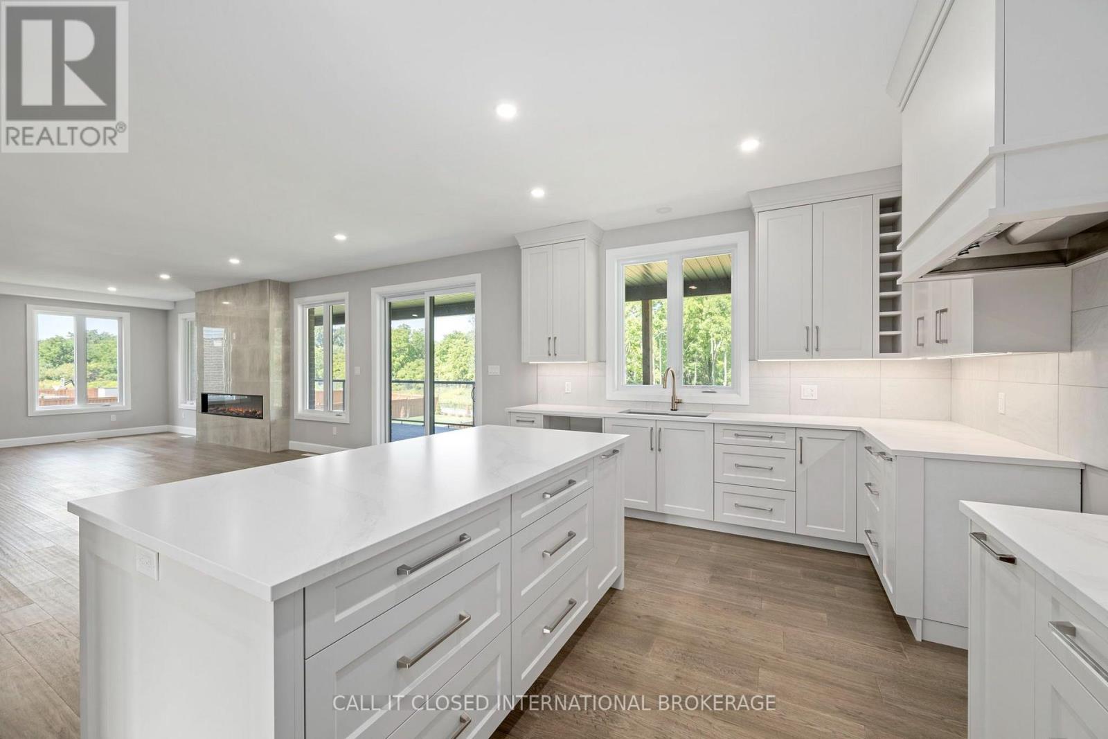 44 Royal Crescent, Southwold, Ontario  N5P 3T2 - Photo 8 - X13726778