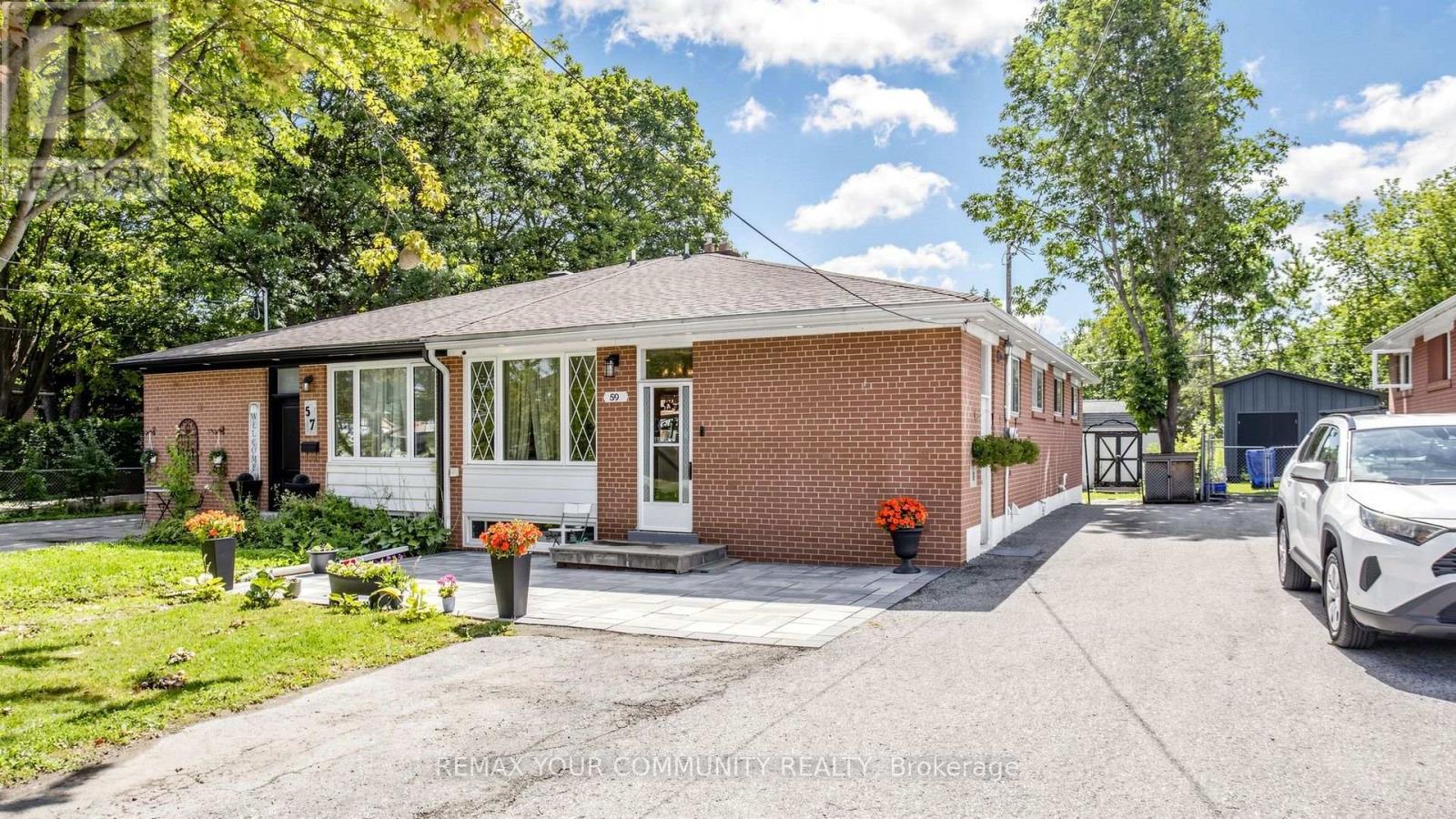 59 Davis Road, Aurora, Ontario L4G 2B4 - Photo 2 - N13726676