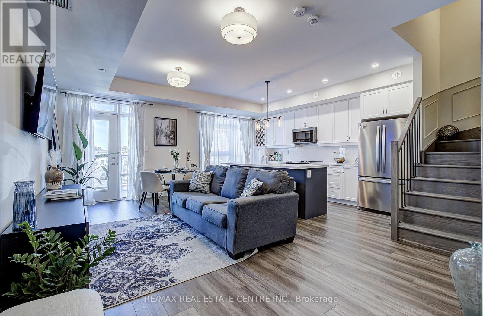 116 - 1569 ROSE WAY, Milton, Ontario