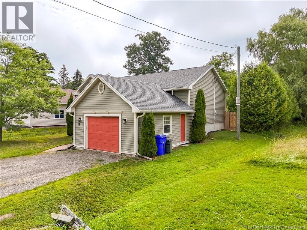 16 Hartford Lane, St. Stephen, New Brunswick  E3A 3A7 - Photo 2 - NB146436