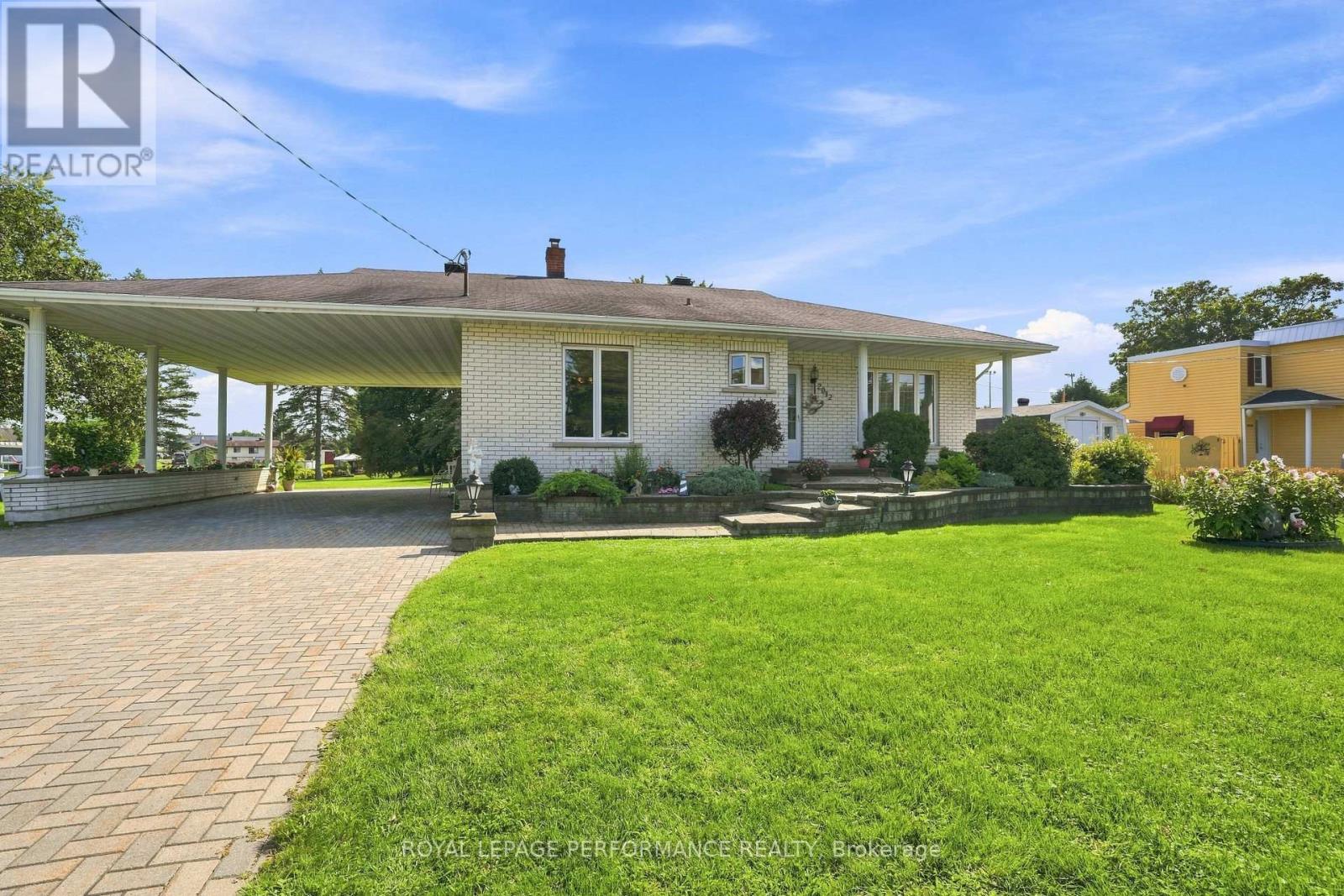 2012 Lajoie Street, Alfred And Plantagenet, Ontario  K0B 1J0 - Photo 1 - X13726754