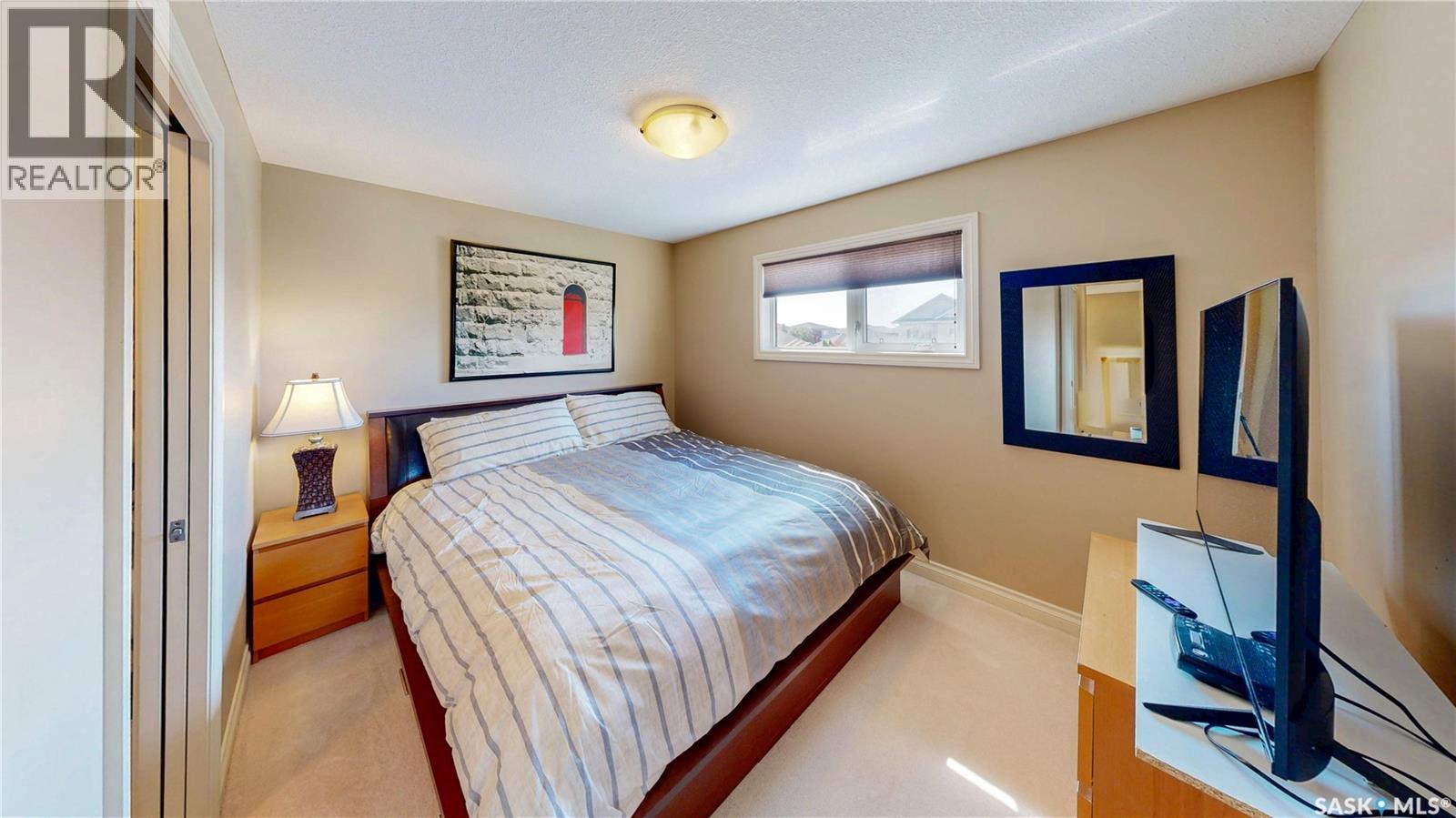 8259 Wascana Gardens Point, Regina, Saskatchewan  S4V 1G8 - Photo 40 - SK047026