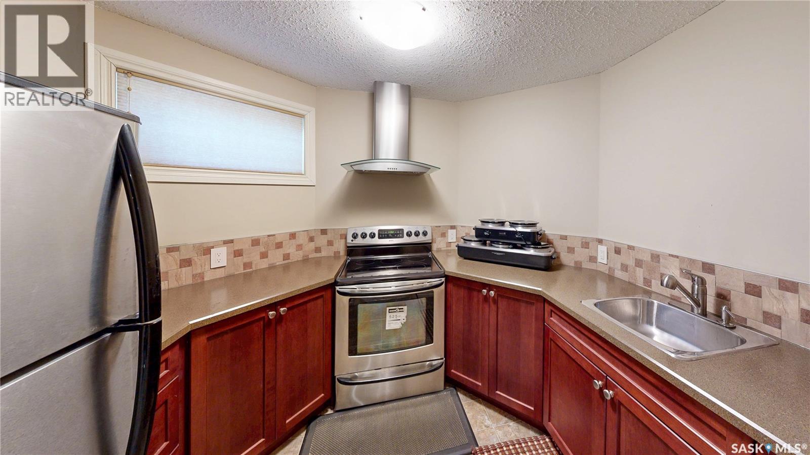 8259 Wascana Gardens Point, Regina, Saskatchewan  S4V 1G8 - Photo 53 - SK047026