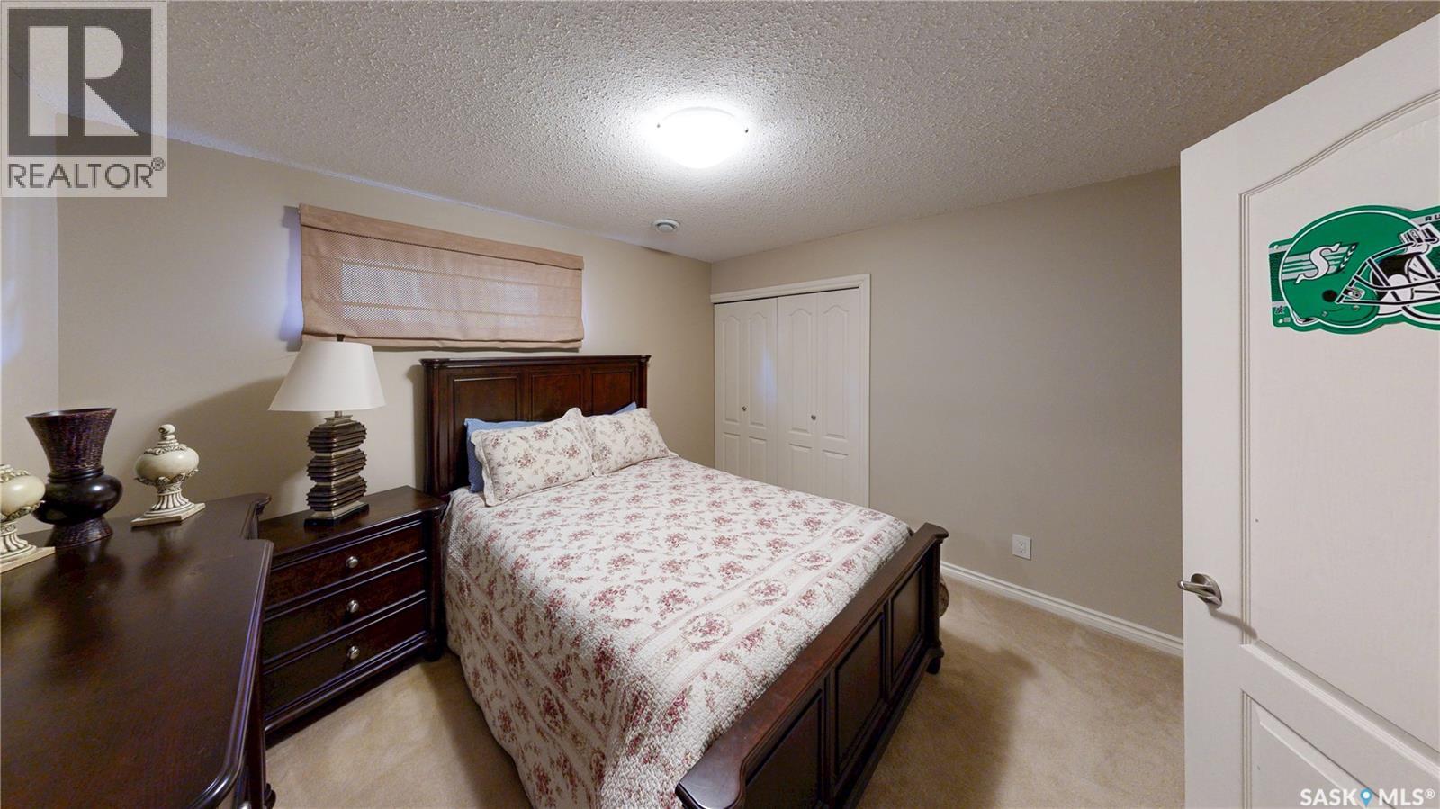 8259 Wascana Gardens Point, Regina, Saskatchewan  S4V 1G8 - Photo 57 - SK047026