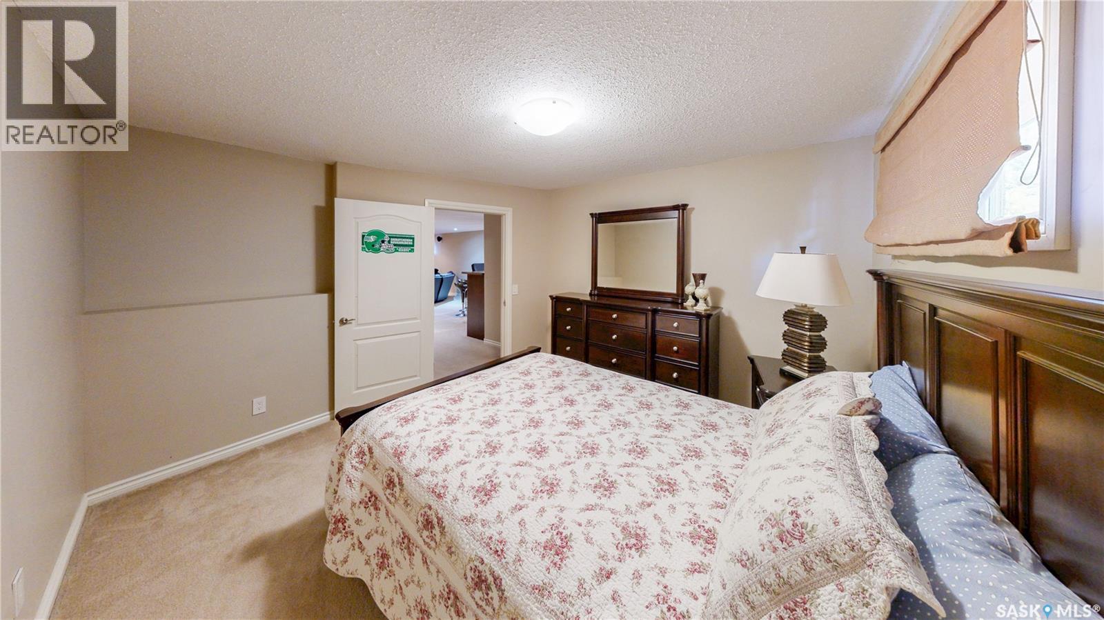 8259 Wascana Gardens Point, Regina, Saskatchewan  S4V 1G8 - Photo 58 - SK047026