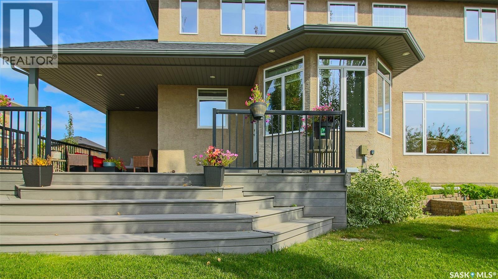 8259 Wascana Gardens Point, Regina, Saskatchewan  S4V 1G8 - Photo 68 - SK047026